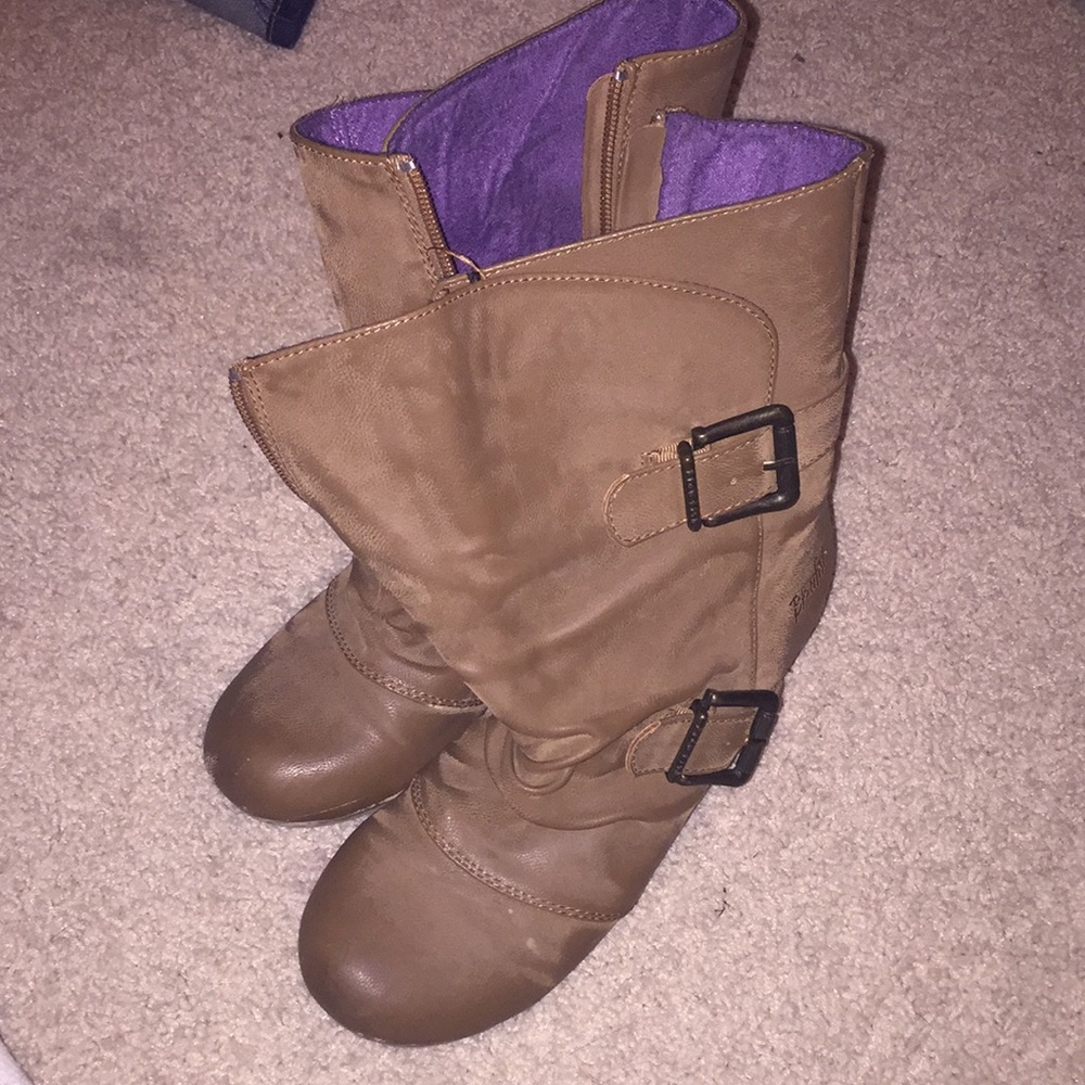 🎉SALE🎉 tan buckle booties